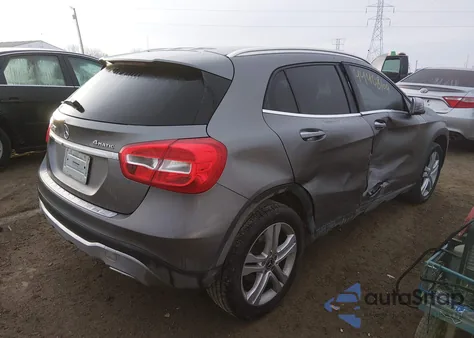 2018 Mercedes-Benz Gla 250 4Matic z USA, uszkodzony, nr VIN WDCTG4GB0JJ437493